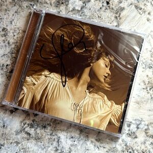Fearless (Taylor’s Version) Signed CD